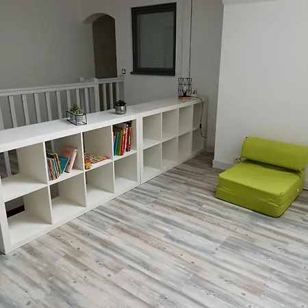 Maison En Bord De Foret